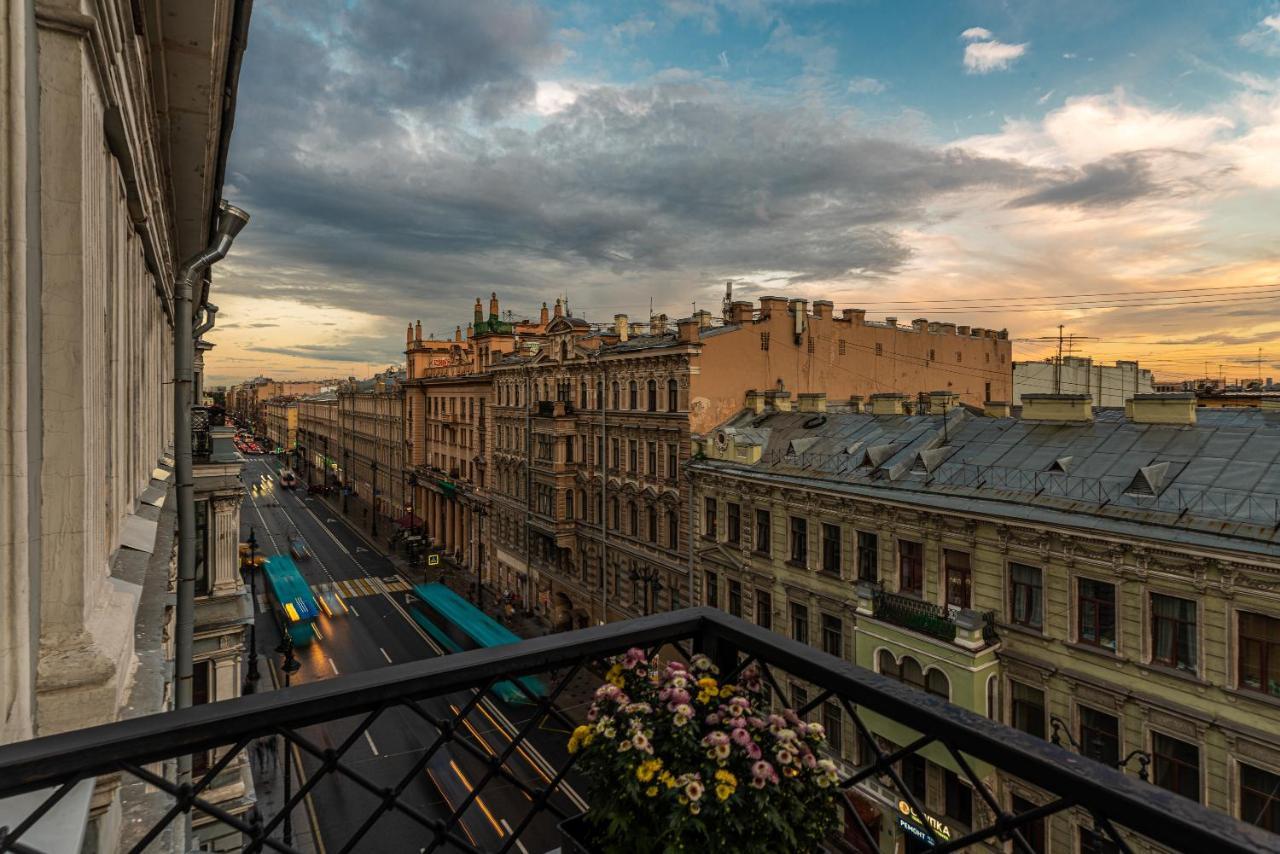 Nevskiy Eclectic By Akyan Hotel Санкт Петербург Екстериор снимка